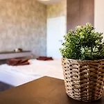 アパート Metalex Garden 2bdrm Luxury