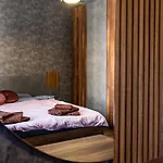 アパート Metalex Garden 2bdrm Luxury