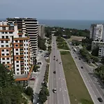 Metalex Garden 2bdrm Luxury ヴァルナ