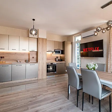 Metalex Garden 2bdrm Luxury Apartment Varna