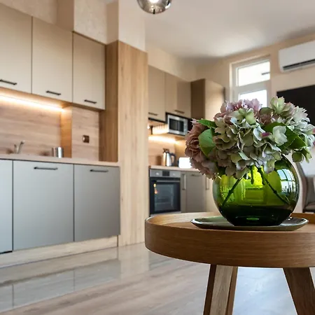 Apartment Metalex Garden 2bdrm Luxury