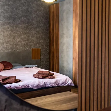 Апартаменты Metalex Garden 2bdrm Luxury