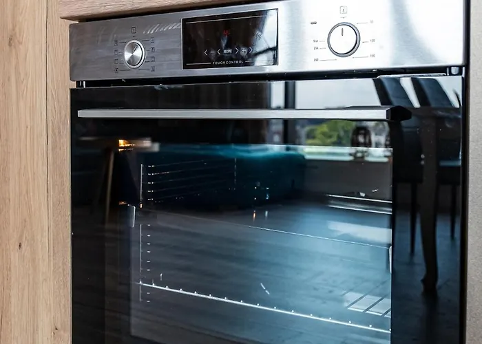 Metalex Garden 2bdrm Luxury شقة فارنا