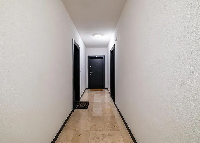 Metalex Garden 2bdrm Luxury Apartament *