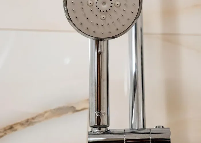 Metalex Garden 2bdrm Luxury Apartament