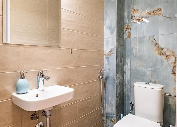 شقة Metalex Garden 2bdrm Luxury فارنا